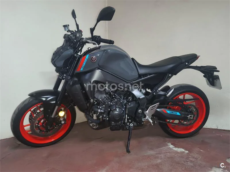 Yamaha MT-09 7900 € 2021 Ourense - 1