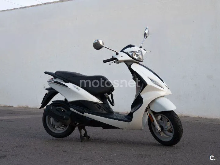 Piaggio Fly 50 - Vista 1