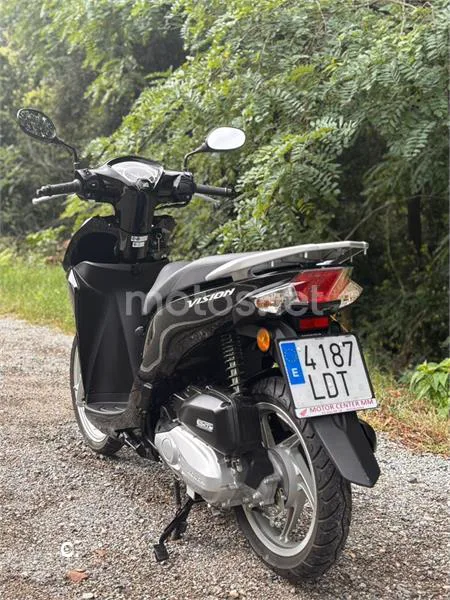 Honda Vision 110 - Vista 1