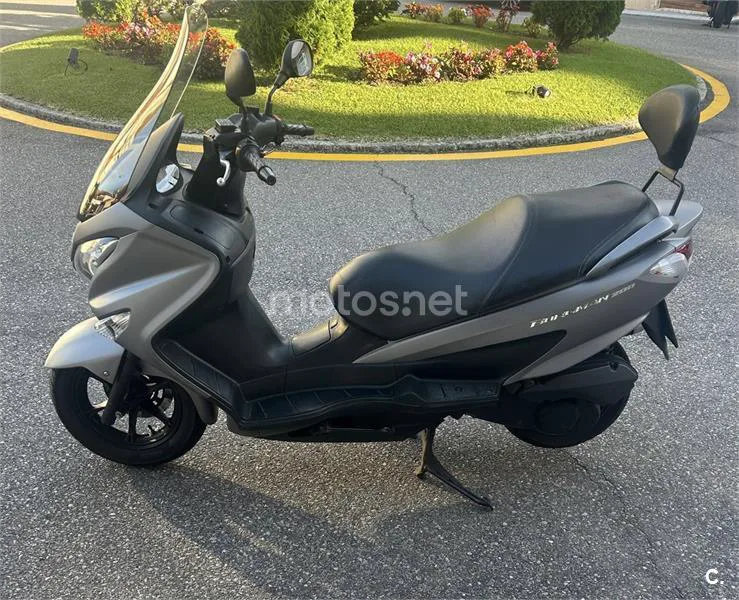Suzuki Burgman 200 1590 € 2017 Pontevedra - 1