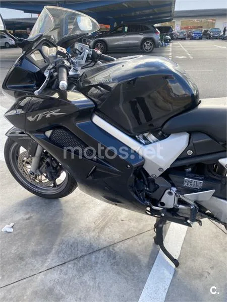 Honda VFR800F 3400 € 2009 Madrid - 1