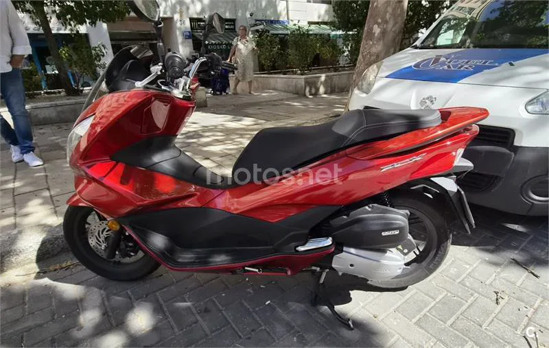 Honda PCX125 2200 € 2017 Valladolid - 1