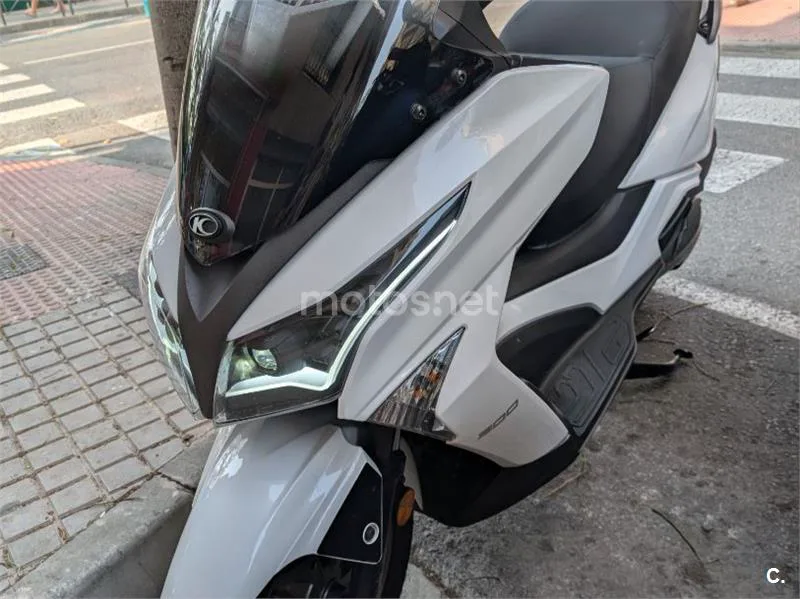 Kymco Grand Dink 300 - Vista 1