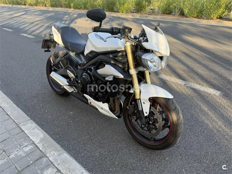 Triumph Street Triple 4750 € 2016 Madrid - 1