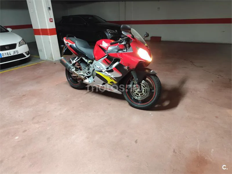 Honda CBR600F 2800 € 2004 A Coruña - 1