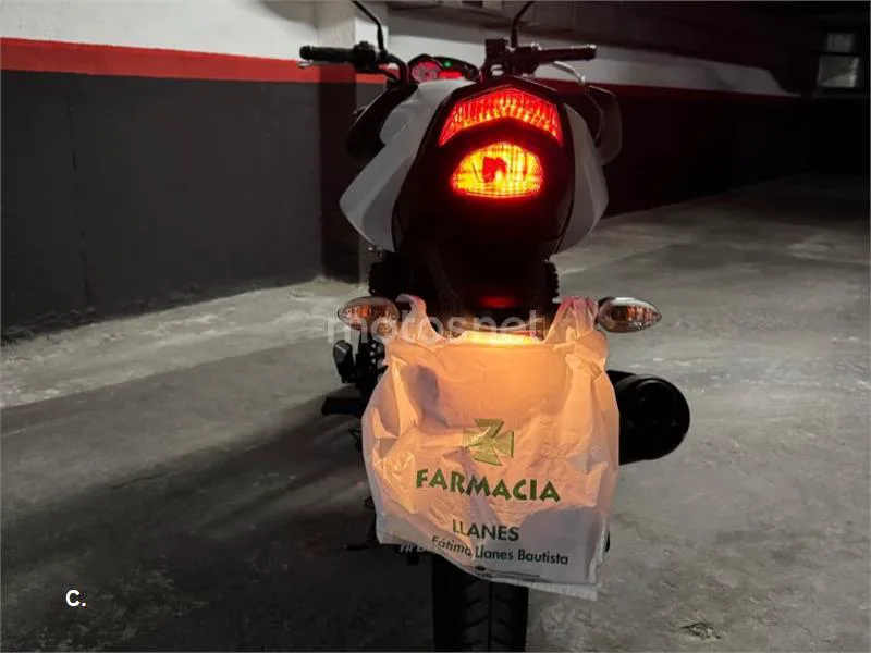 Yamaha YS125 2000 € 2019 Madrid - 1