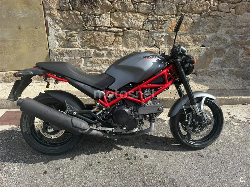 Ducati Monster 695 3500 € 2007 A Coruña - 1