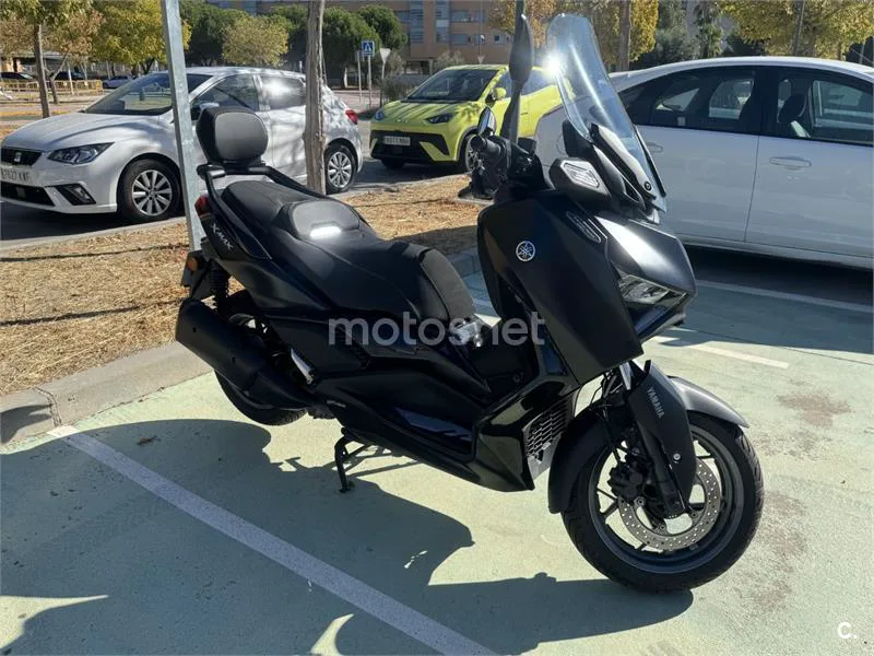 Yamaha XMAX 300 4850 € 2024 Madrid - 1