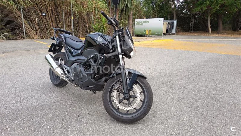 Honda NC750S - Vista 1