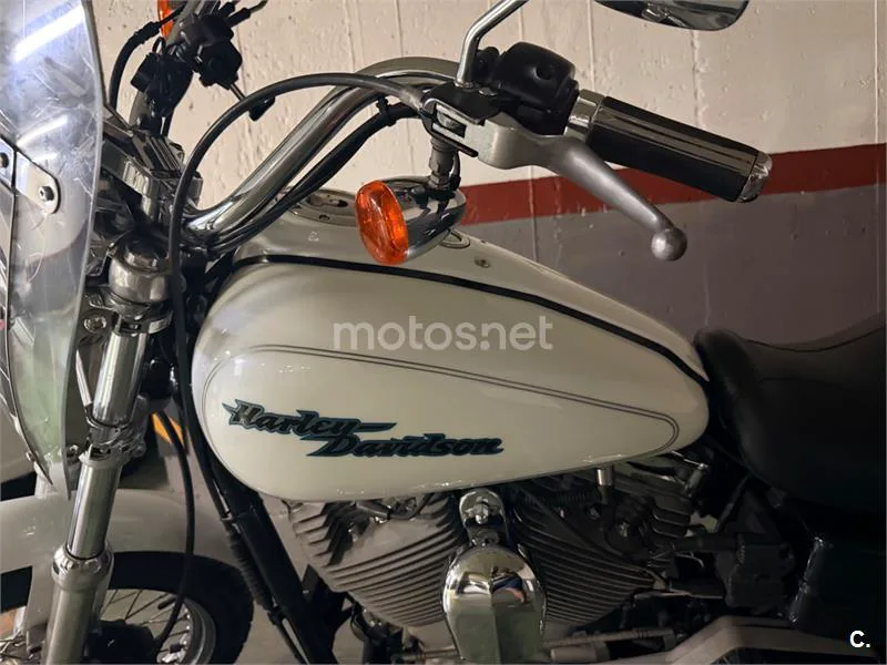 Harley-Davidson Dyna Super Glide Custom - Vista 1
