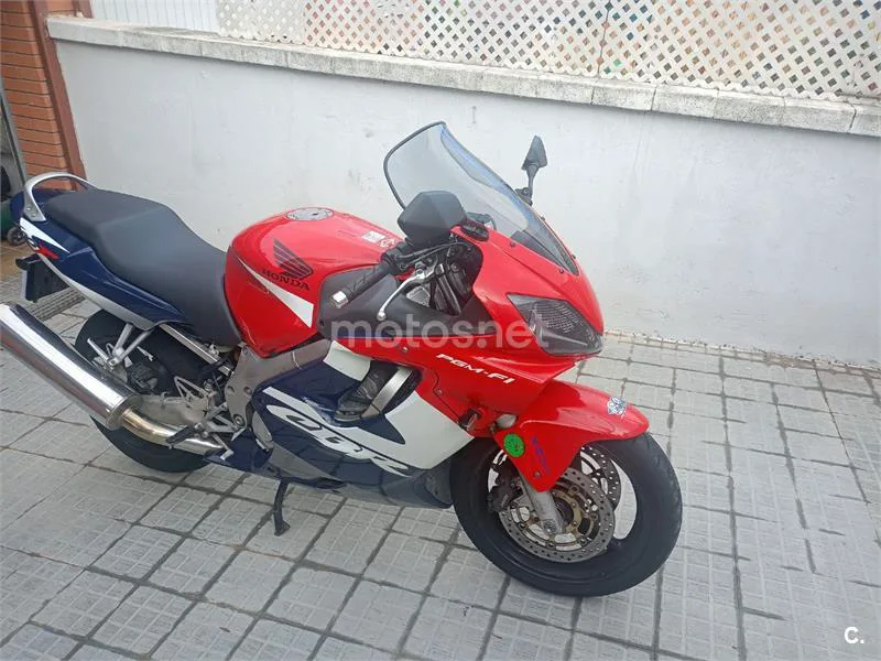 Honda CBR600F 3100 € 2002 Barcelona - 1