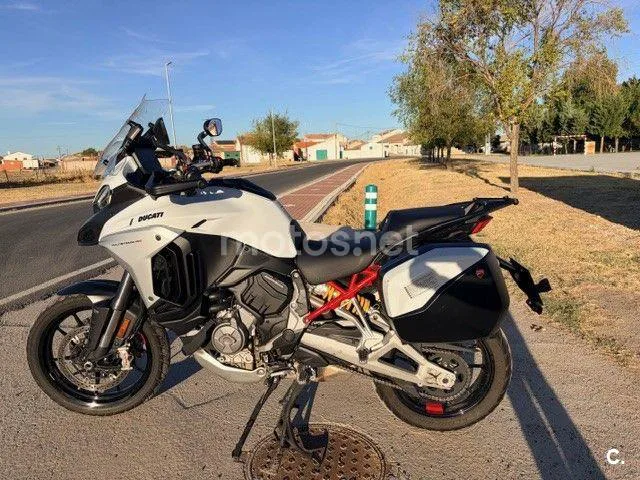 Ducati Multistrada V4 20.900 € 2023 Ávila - 1
