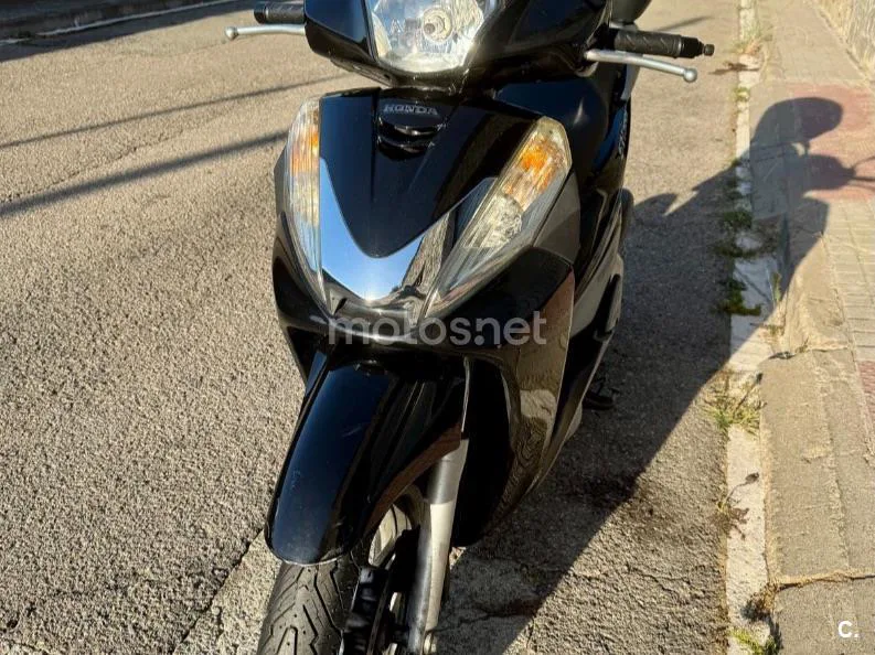 Honda SH300i 3400 € 2014 Barcelona - 1