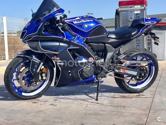 Yamaha YZF-R7 6990 € 2023 Valencia - 1