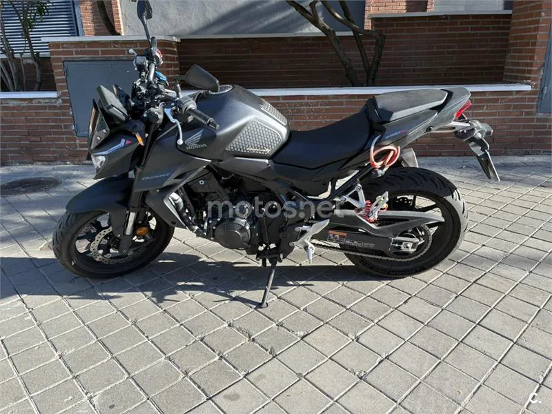 Honda CB750 Hornet - Vista 1