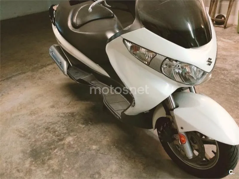 Suzuki Burgman 125 1250 € 2013 Girona - 1