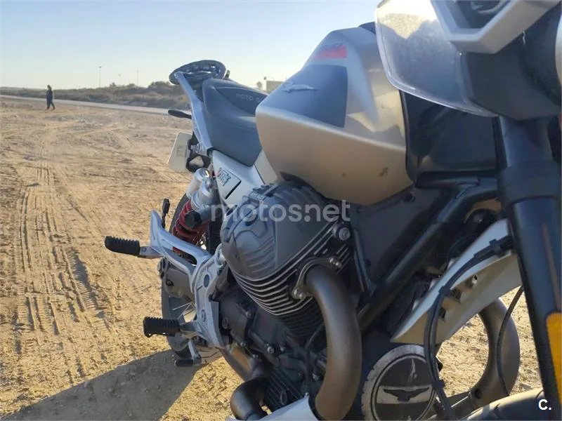Moto Guzzi V85 TT 9900 € 2025 Alicante - 1