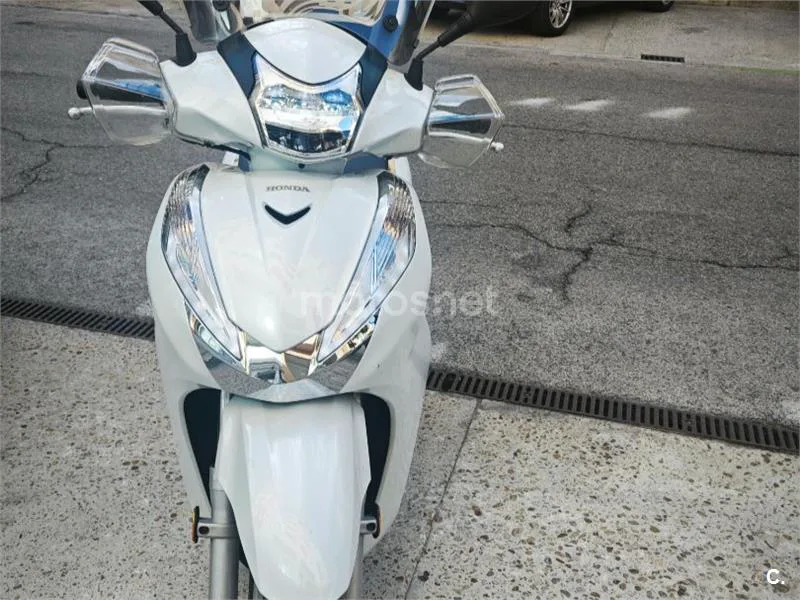 Honda SH300i 3800 € 2016 Cádiz - 1