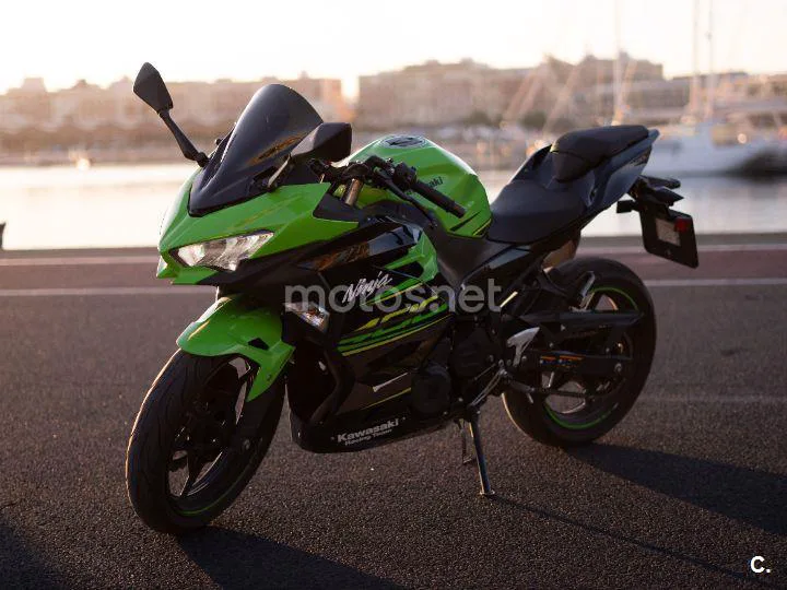 Kawasaki Ninja 400 4500 € 2019 Valencia - 1