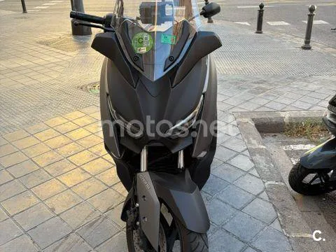 Yamaha XMAX 300 3950 € 2017 Valencia - 1