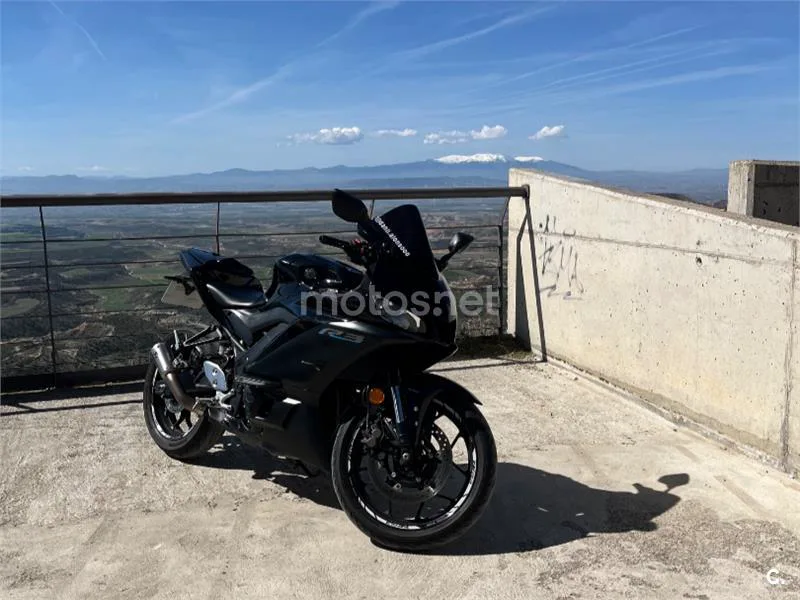 Yamaha YZF-R3 5600 € 2022 Zaragoza - 1