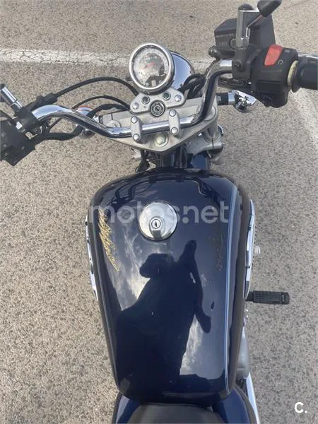 Suzuki Marauder 250 - Vista 1