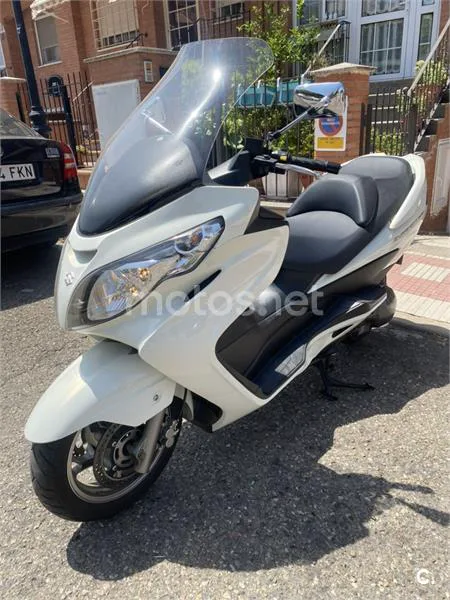 Suzuki Burgman 400 3500 € 2011 Guadalajara - 1