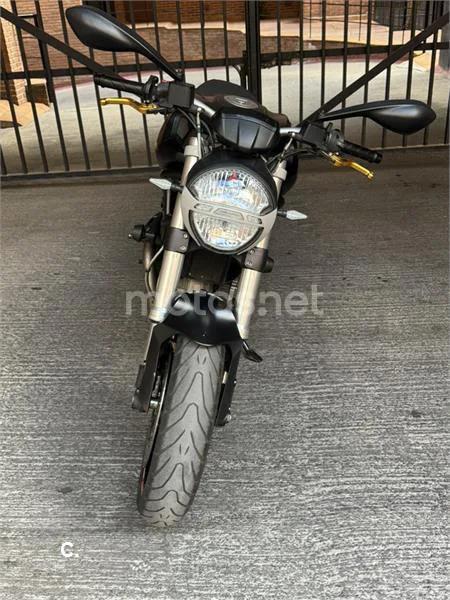 Ducati Monster 696 3799 € 2014 Madrid - 1