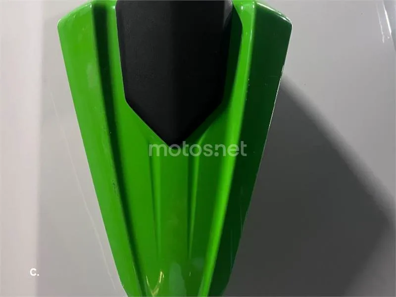 Kawasaki Ninja 125 - Vista 1