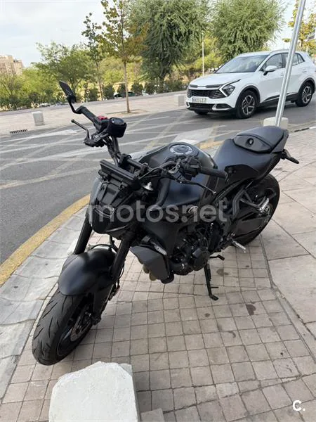 Yamaha MT-09 - Vista 1