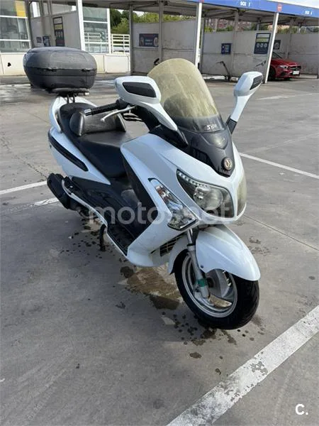 SYM GTS 300 1000 € 2009 Madrid - 1
