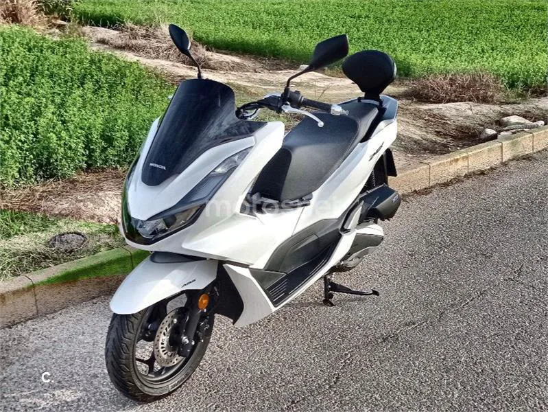 Honda PCX125 - Vista 1