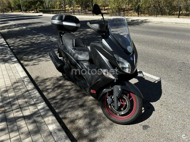 Suzuki Burgman 400 1490 € 2018 Madrid - 1