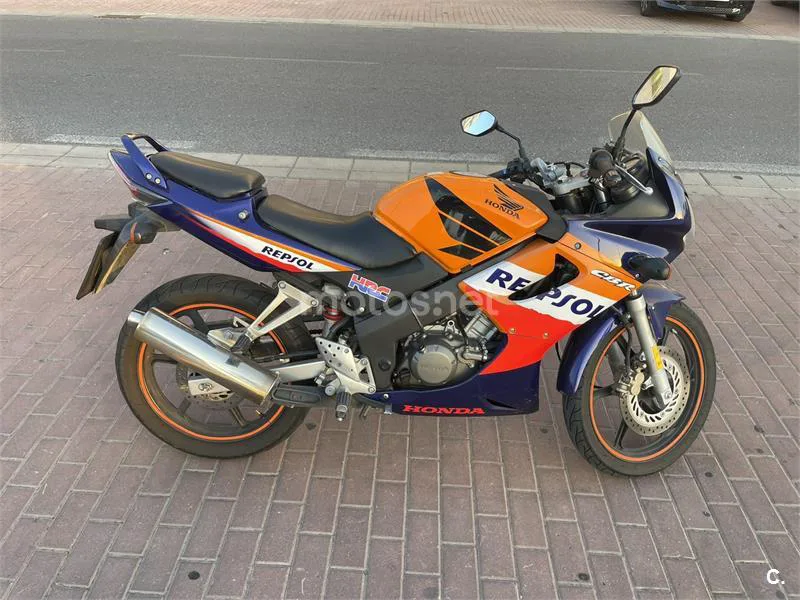 Honda CBR125R 1999 € 2009 Córdoba - 1