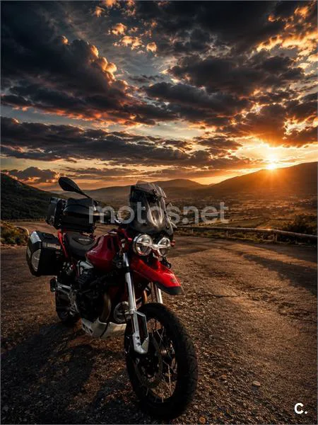 Moto Guzzi V85 TT 8200 € 2021 Madrid - 1