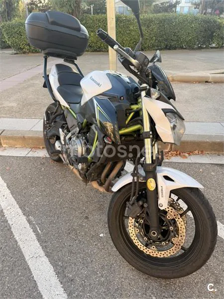 Kawasaki Z650 - Vista 1