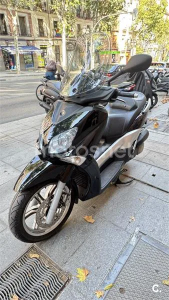 Yamaha X-City 250 - Vista 1