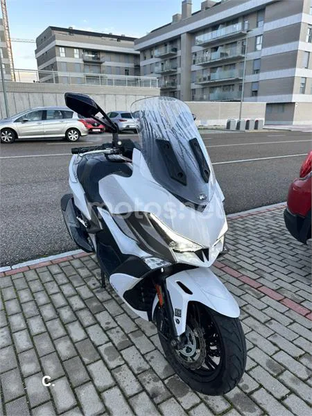 Kymco Xciting VS 400 4100 € 2024 Valladolid - 1