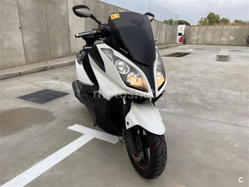 Kymco Super Dink 300 1200 € 2012 Madrid - 1
