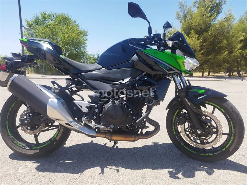 Kawasaki Z400 - Vista 1