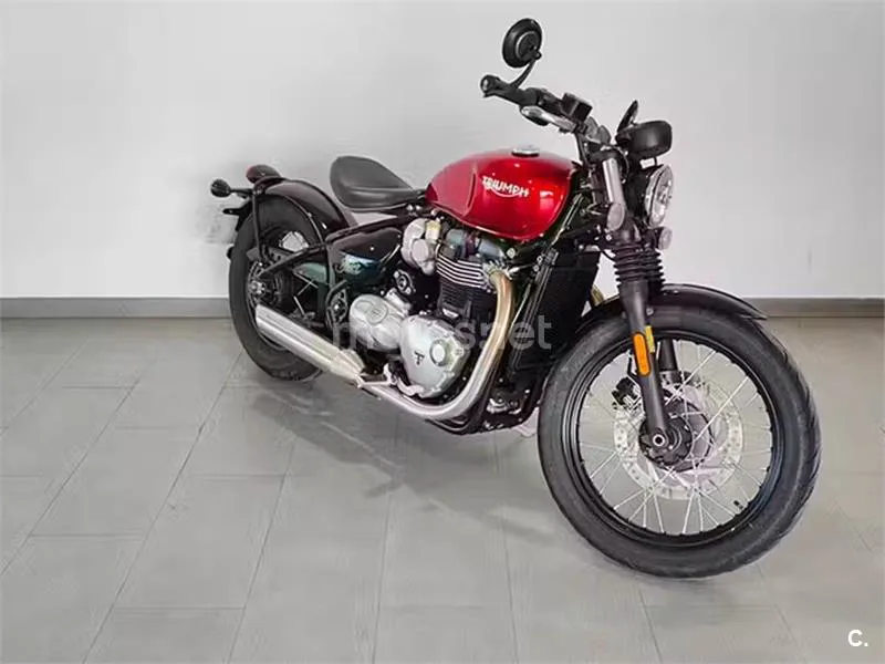 Triumph Bonneville Bobber 9200 € 2020 Barcelona - 1