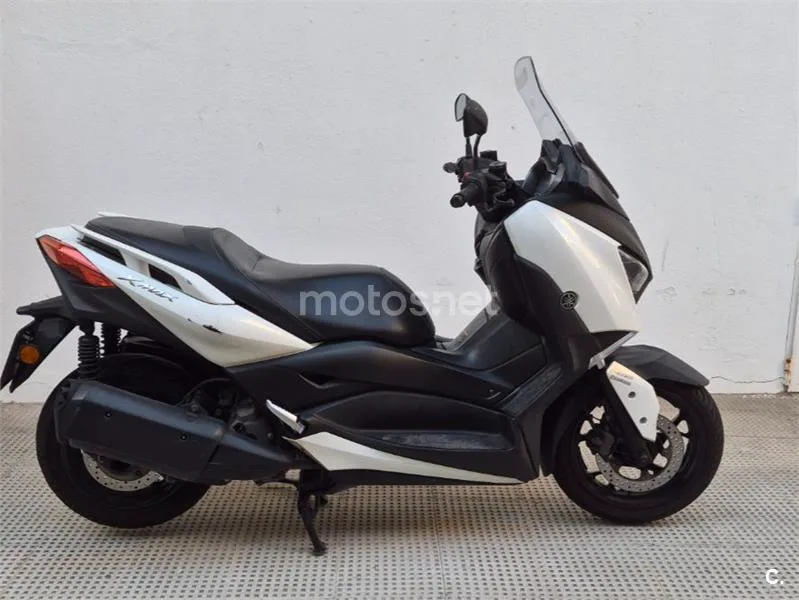 Yamaha XMAX 300 2900 € 2019 Cádiz - 1