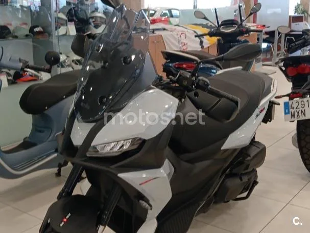 Aprilia SR GT 400 5900 € 2026 Las Palmas - 1