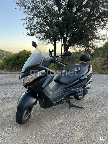 Suzuki Burgman 125 1150 € 2009 Barcelona - 1