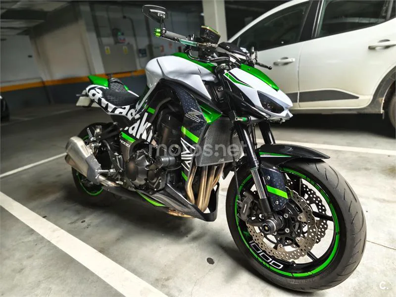 Kawasaki Z1000 - Vista 1