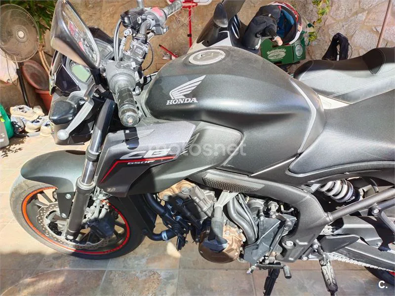 Honda CB650F - Vista 1