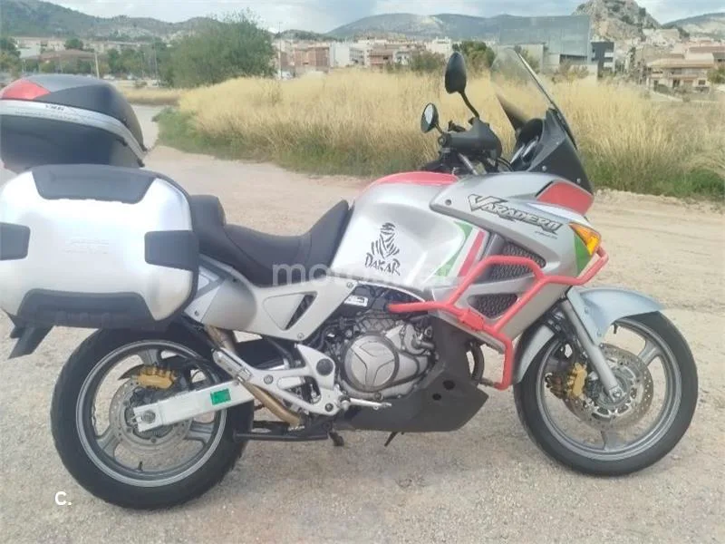 Honda XL1000V Varadero 4000 € 2005 Alicante - 1