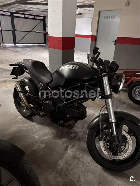 Ducati Monster 695 - Vista 1