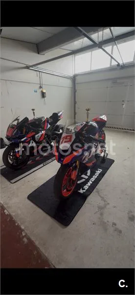 Kawasaki Ninja ZX-10R - Vista 1