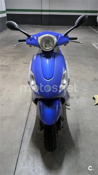 Piaggio Fly 125 - Vista 1